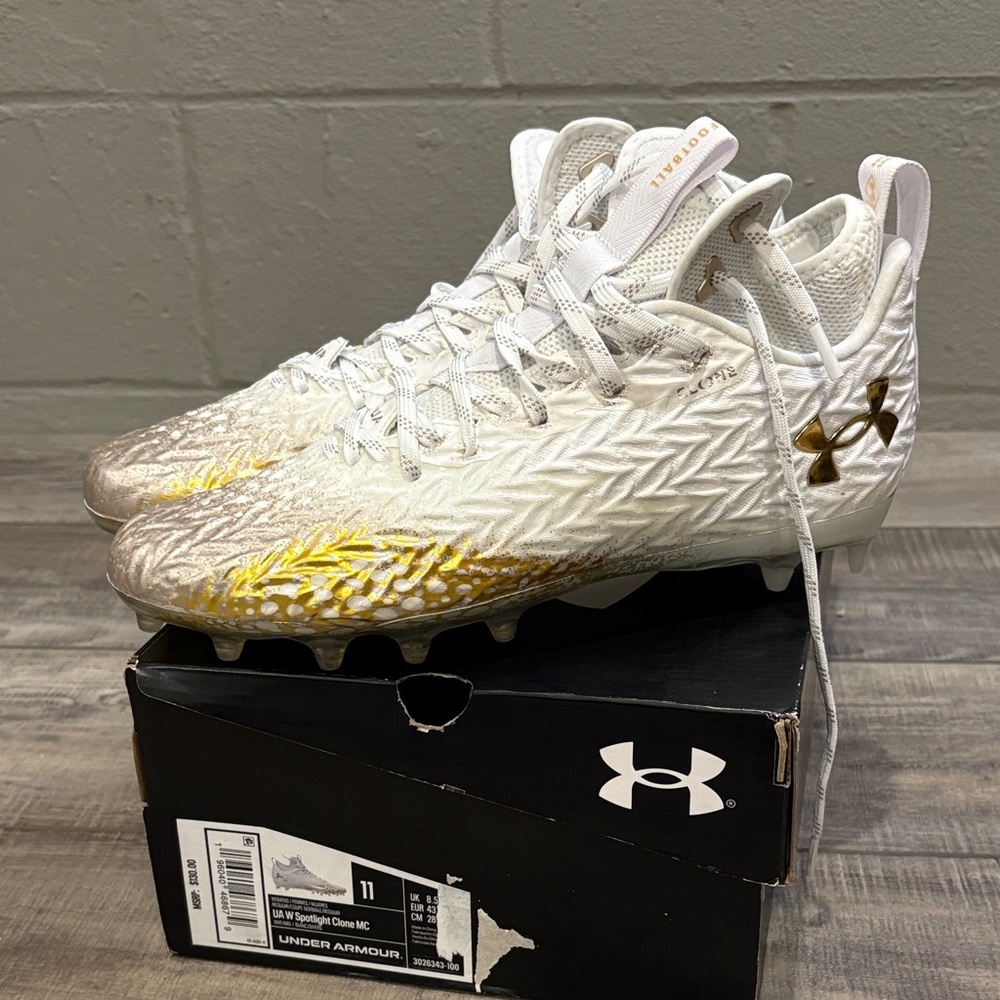 UA W Spotlight Clone MC Football Cleats NEW Women’s 11 *Ships without box